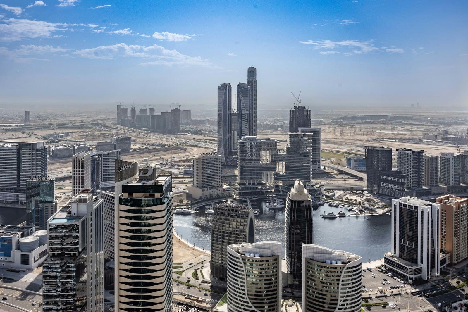 Ouvrir un compte bancaire à Dubaï : le vrai parcours 2026