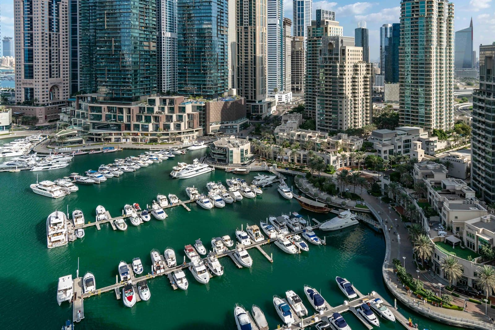 Airbnb à Dubaï en 2026 : rentabilité, licence, impôts